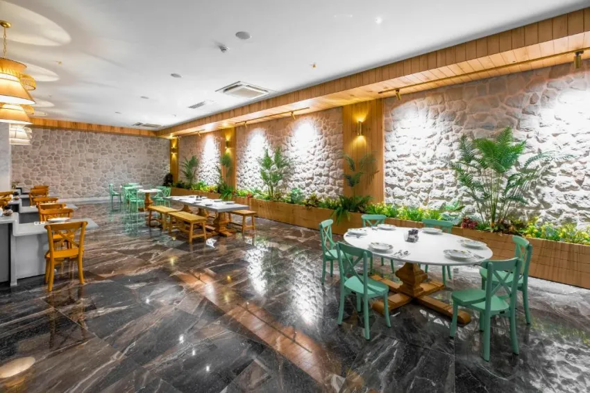 RUBI PLATINUM SIGN  5*-28