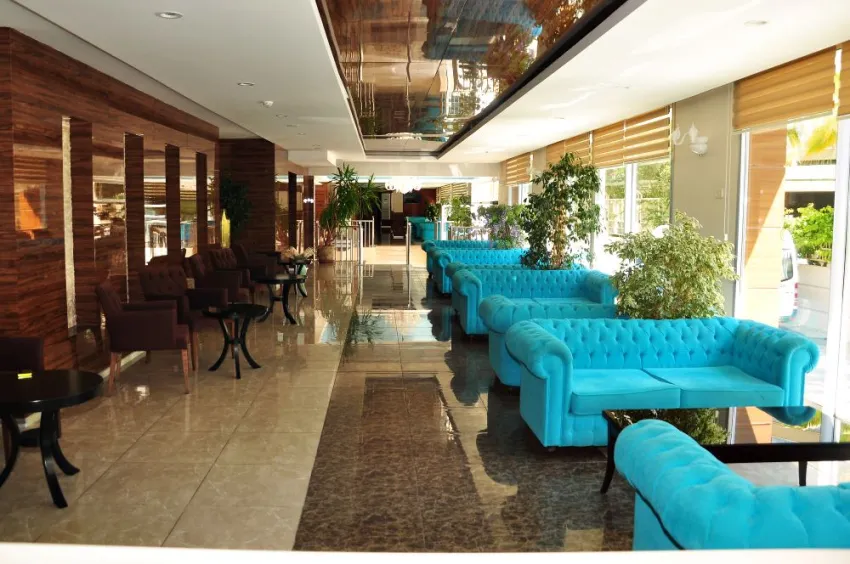 SUN BEACH PARK & SPA  4*-9