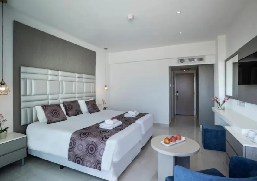 Tsokkos Beach Hotel 4*-5