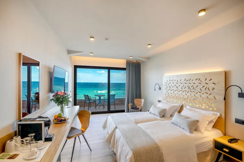 Atlantis Beach 5*-11