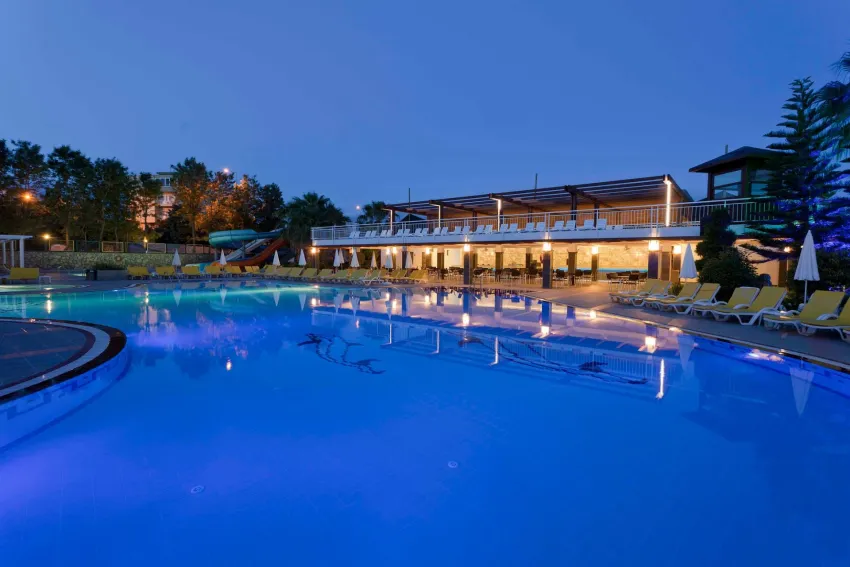 Club Mermaid Village 4*-5