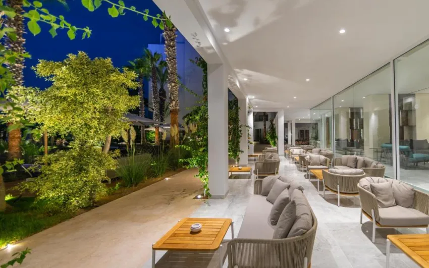 ROYAL AZUR THALASSA  5*-11