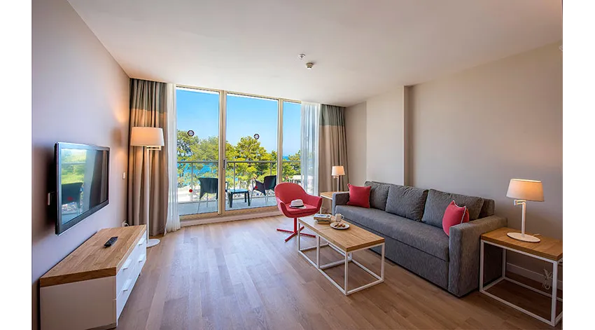 AKRA KEMER (EX.KEMER BARUT COLLECTION)  5*-9