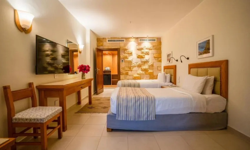 FORT ARABESQUE THE WEST BAY (ADULTS ONLY 16+)  4*-24