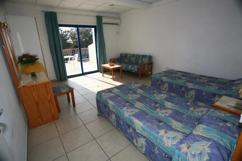 Green Bungalows Hotel Apartments 3*-7