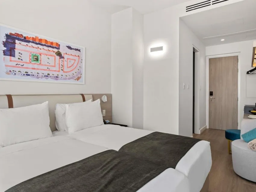 Mercure Larnaca City 3*-19