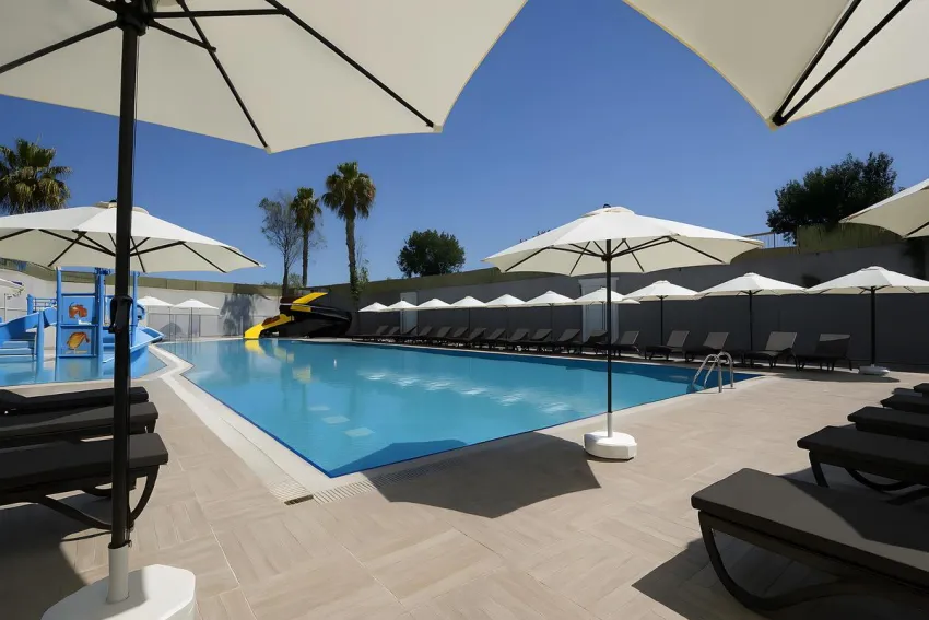 Q Ella Beach Hotel 4*-4