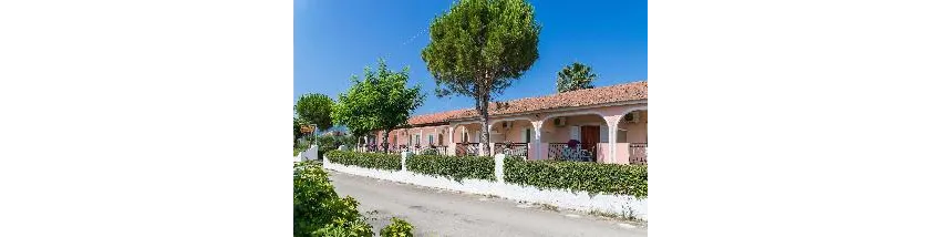 Roussas Studios and Apartments 2*-30