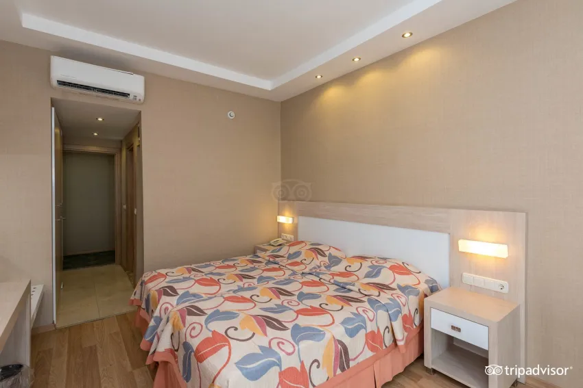 Riviera Hotel & Spa 4*-9