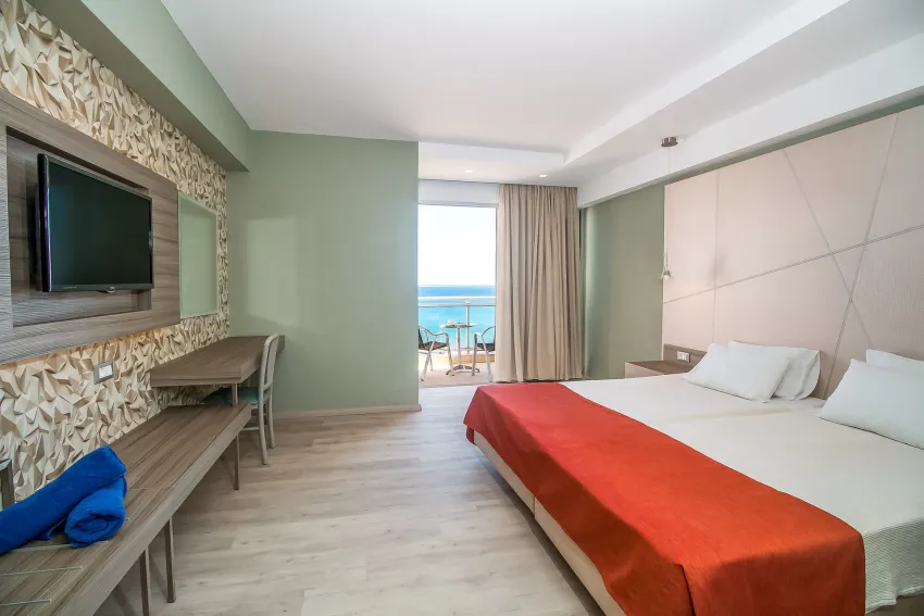 Pegasos Deluxe Beach Hotel 5*-5