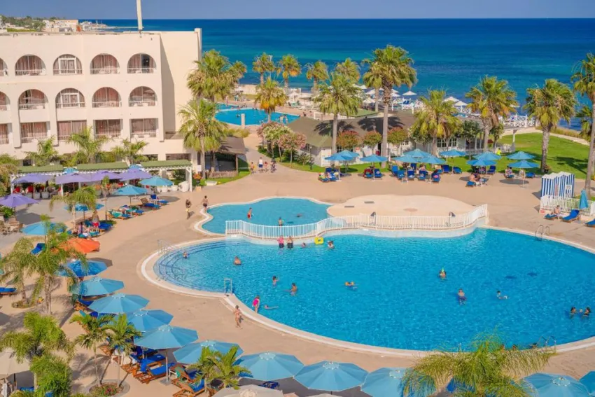 NOVOSTAR KHAYAM GARDEN BEACH & SPA  4*-2
