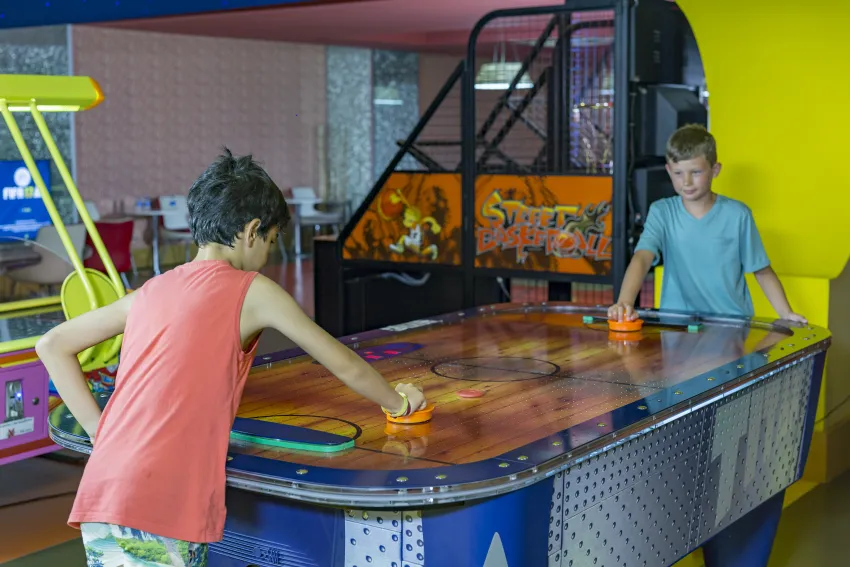 Royal Dragon Hotel 5*-70