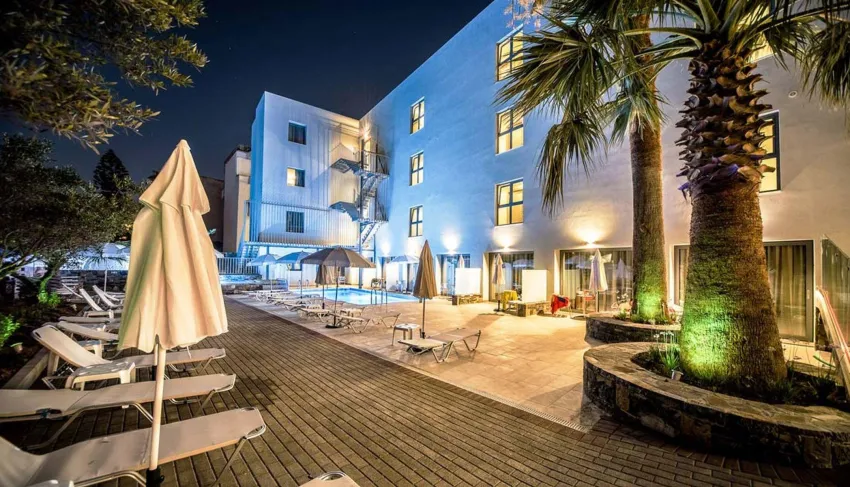 Pollis Hotel 4*-1