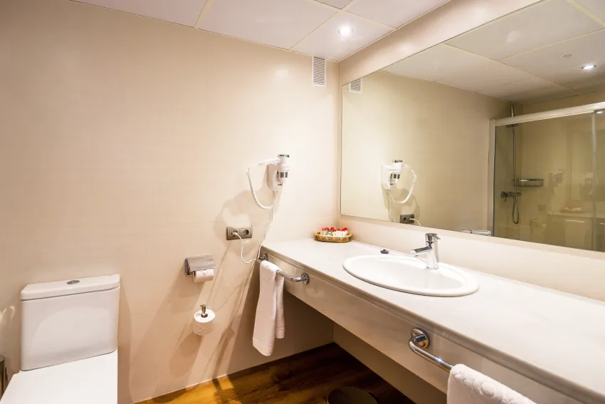 Ponent Mar App 4*-202