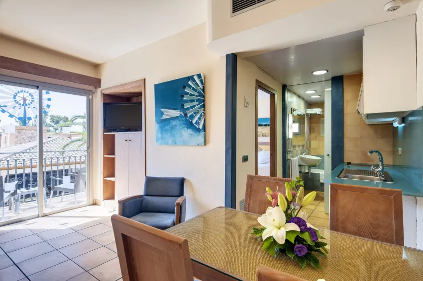 Occidental Playa de Palma 4*-7