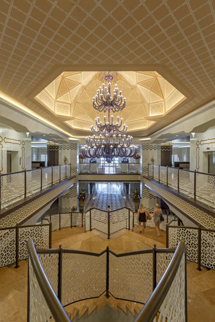 Royal Taj Mahal 5*-10