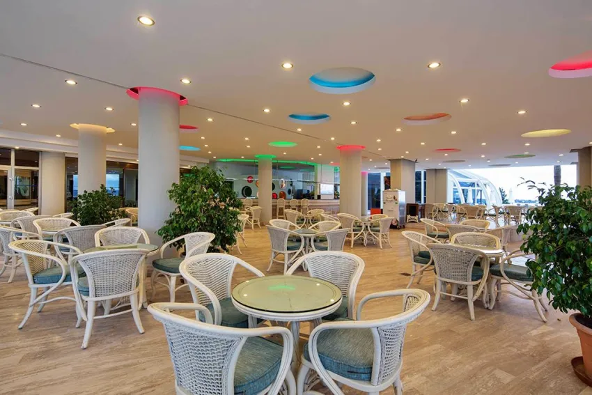 SUNRISE QUEEN LUXURY HOTEL  5*-7