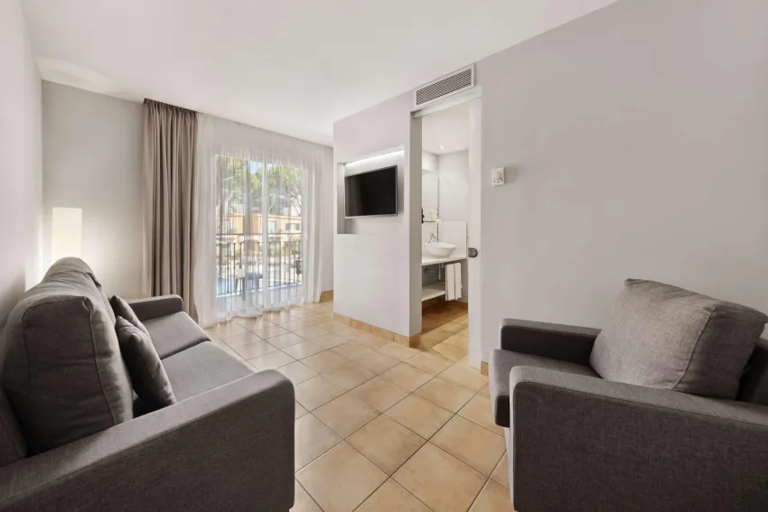 Occidental Playa de Palma 4*-23