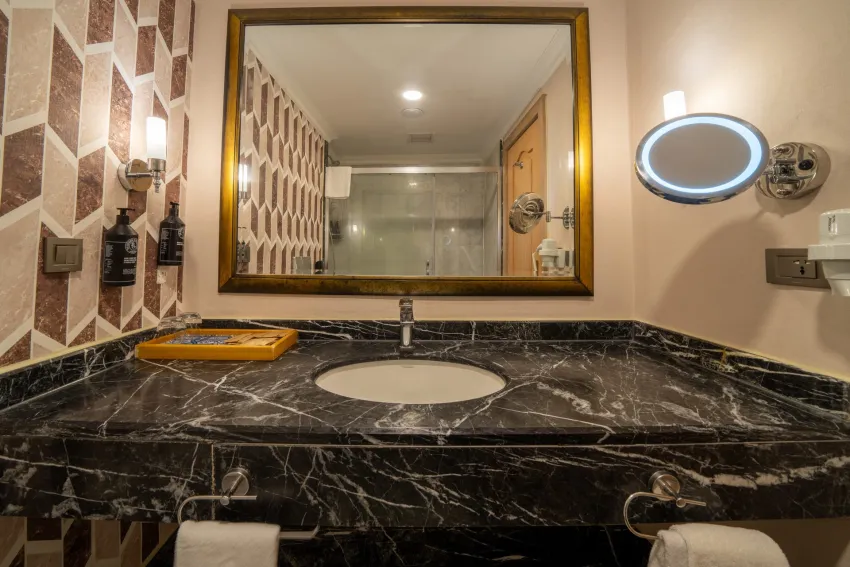 The Norm Oriental 5*-17