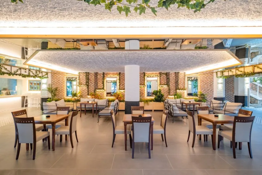 Utopia Beach Club 4*-11