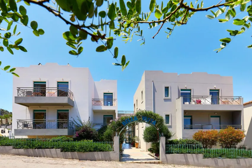 Bella Vista Apartments 4*-2