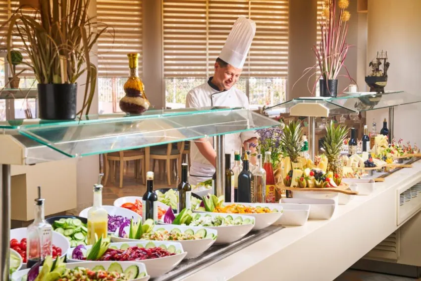 ROYAL NOZHA BEACH  4*-18