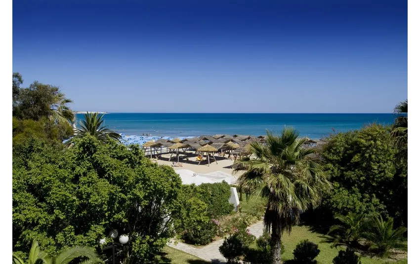 THE ORANGERS BEACH RESORT & BUNGALOW  4*-2