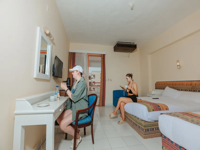 Empire Hotel Aqua Park 3*-7