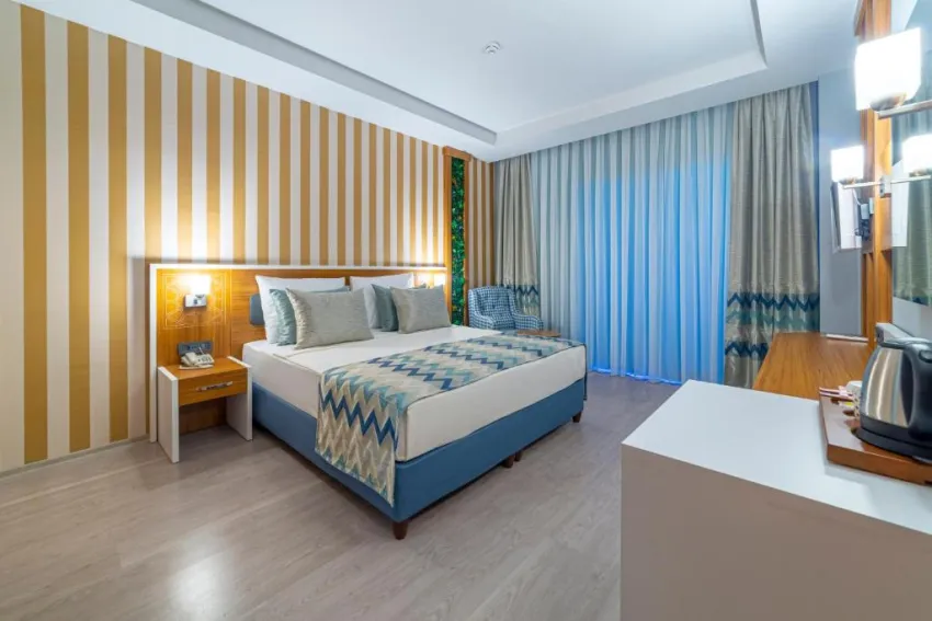 LONICERA PREMIUM HOTEL  5*-26