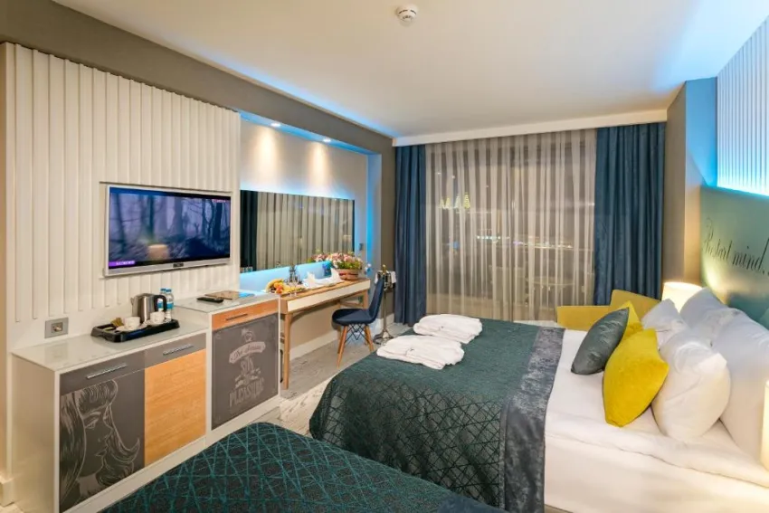 WIND OF LARA HOTEL & SPA  5*-9