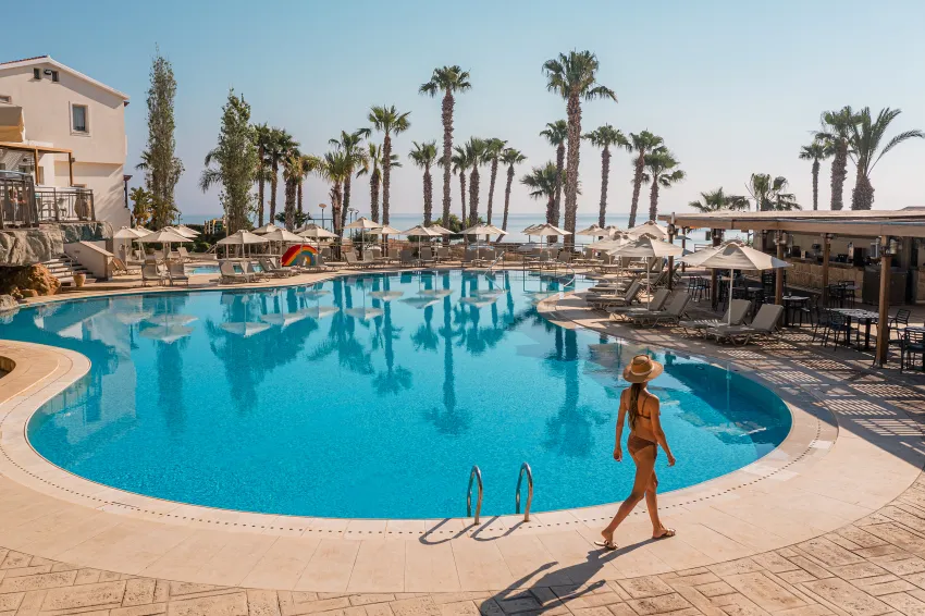 Louis Althea Beach 4*-77