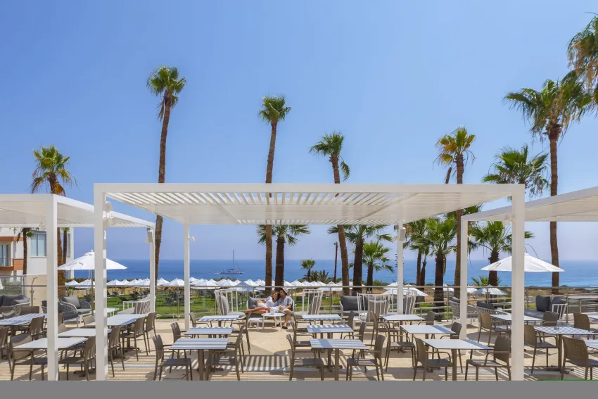 Leonardo Crystal Cove Hotel and Spa by the sea 4*-6