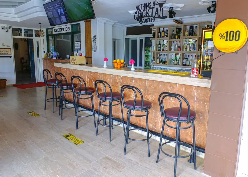 Victoria Princess  Apart 2*-8