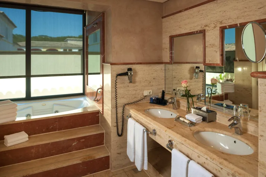 Steigenberger Hotel & Resort Camp de Mar 5*-18