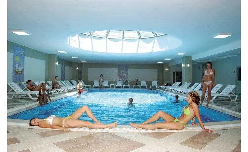 Hotel Holiday Garden Resort 5*-7