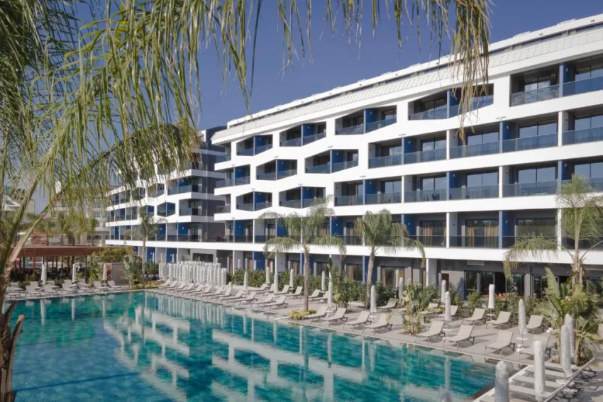 LIU RESORTS  5*-6