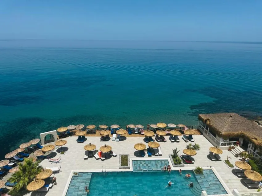 MANOLYA HOTEL  3*-8