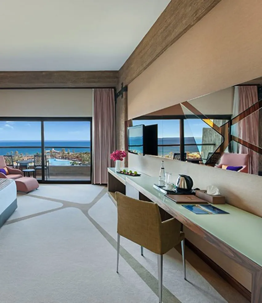 Noah's Ark Deluxe Hotel & Spa 5*-9