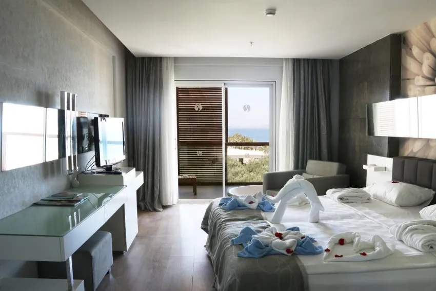 GOLD ISLAND FAMILY HOTEL  5*-9