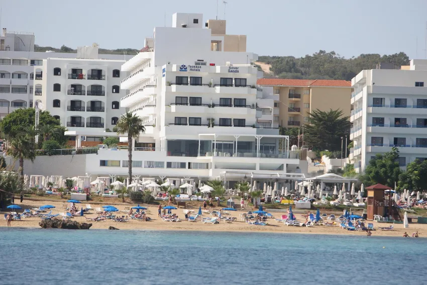 Silver Sands Beach Hotel 3*-1