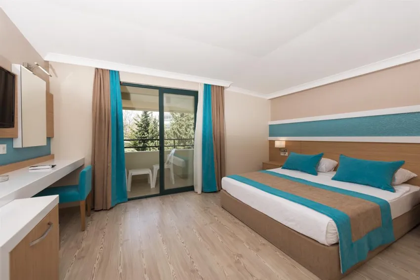 SANDY BEACH HOTEL  4*-3
