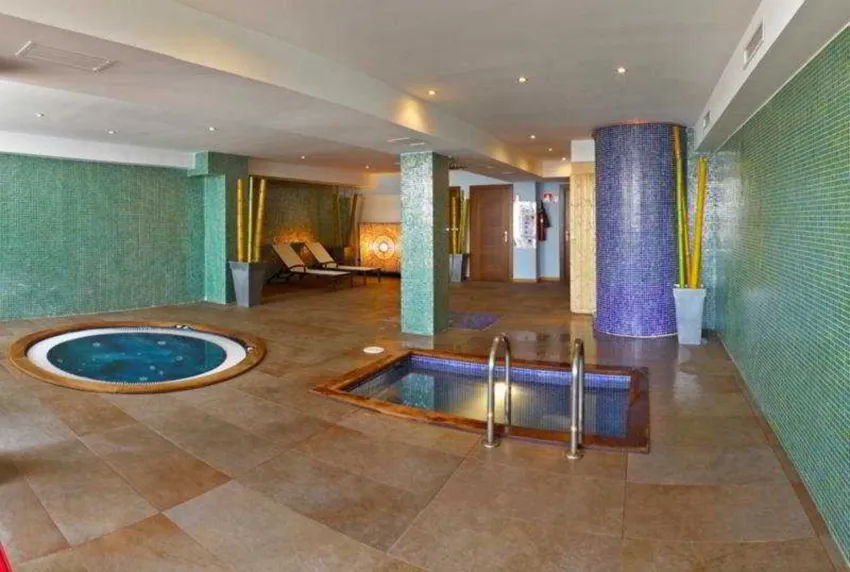 Flamboyan Caribe Hotel & Spa 4*-55