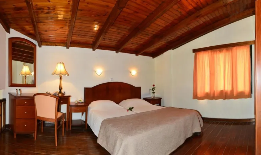 Antilia Apartments 3*-5