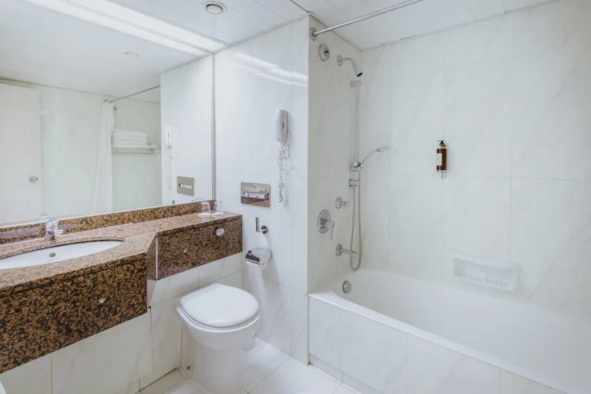 Golden Coast Beach Hotel 4*-8