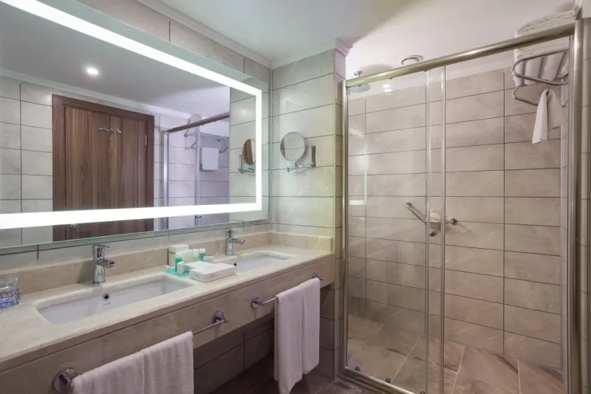 LUNA BLANCA RESORT & SPA   5*-18