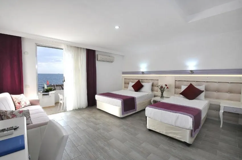 RAMIRA BEACH HOTEL  4*-22