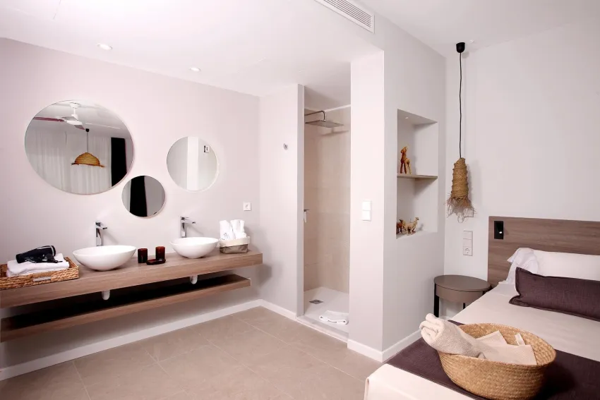 Eques Petit Resort 4*-23