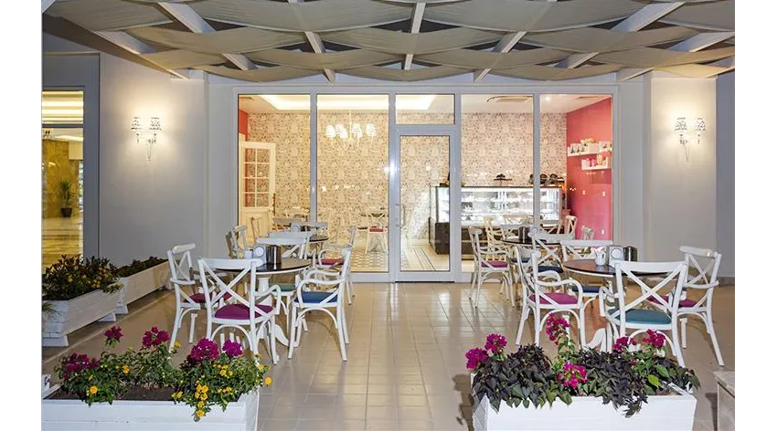 KARMIR RESORT AND SPA  5*-11