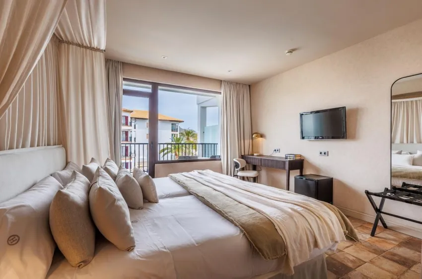 Uyal Hotel Hoposa 4*-60