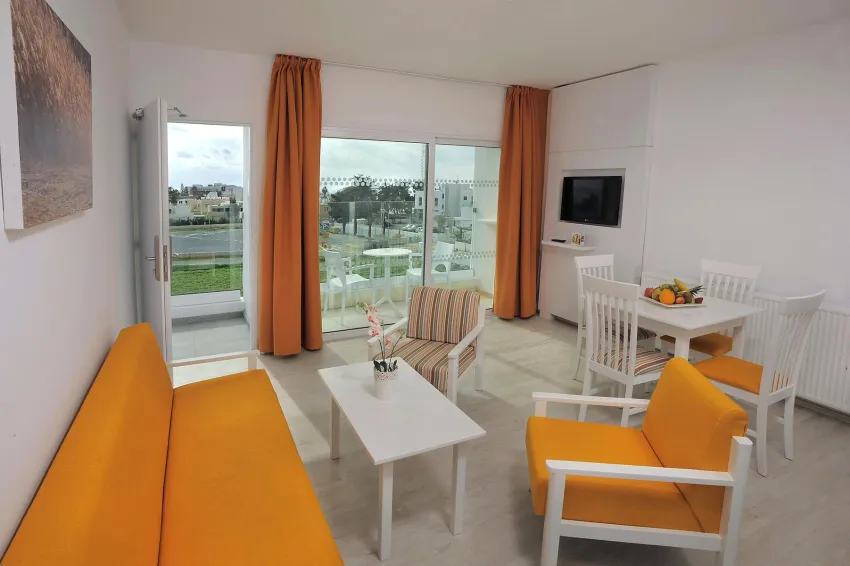 Liquid Hotel Apartments 4*-5